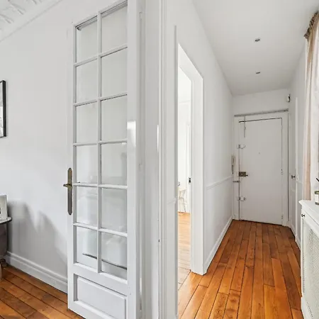 Eiffel Tower & Champs De Mars - 1br - Vacation